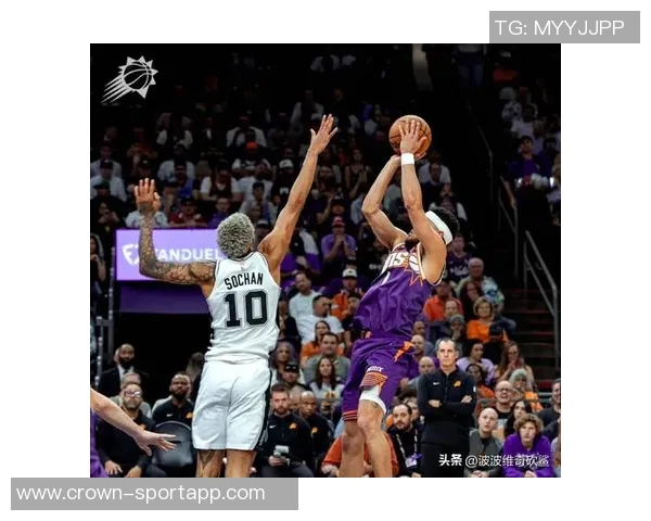 布克谈绝杀三分未中经历成长不后悔选择展现勇气与决心