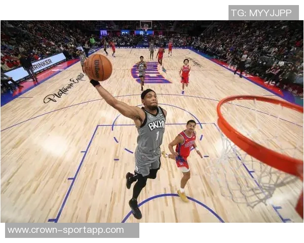 米奇约翰逊赞文班全场高水平表现令人惊叹的表现与坚持