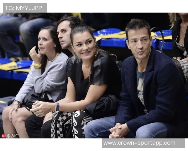 前妻拒绝高额酬劳谈论与布冯离婚经历的背后故事